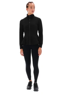 Aktivjacke mit Schößchenform und Reißverschluss