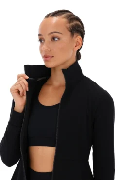 Aktivjacke mit Schößchenform und Reißverschluss