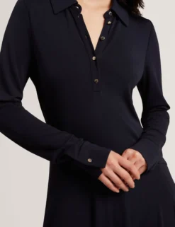 Asymmetrisches Jersey-Midi-Hemdkleid