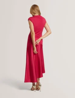Asymmetrisches Midikleid aus Satin mit Einsätzen
