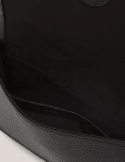 Baguette-Schultertasche aus Leder mit Überschlag