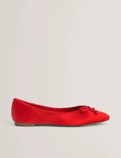 Ballerinas mit Satinschleife