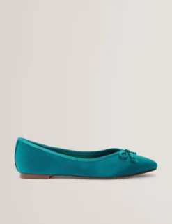 Ballerinas mit Satinschleife