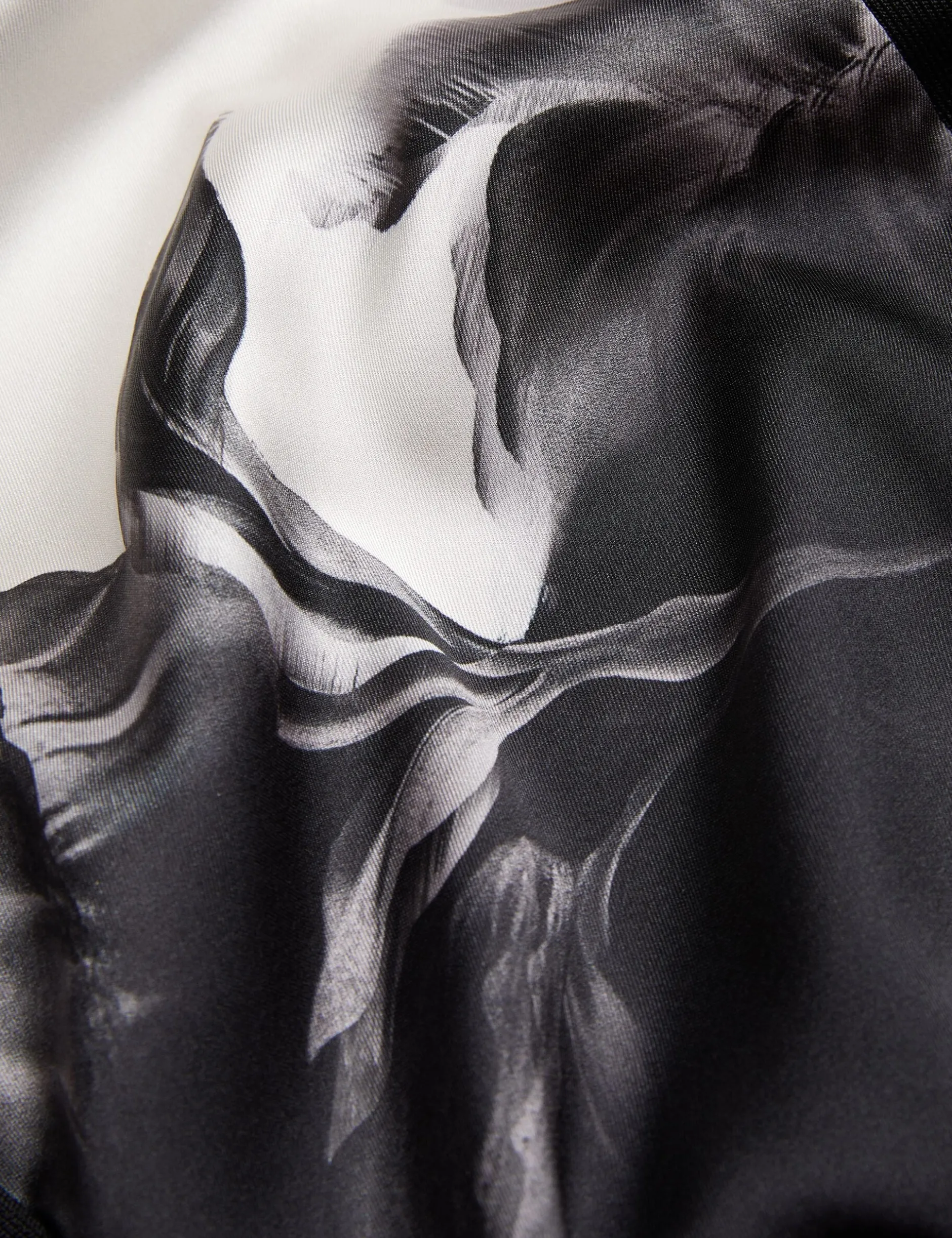 Cardigan mit einfarbigem Print und gewebter Vorderseite