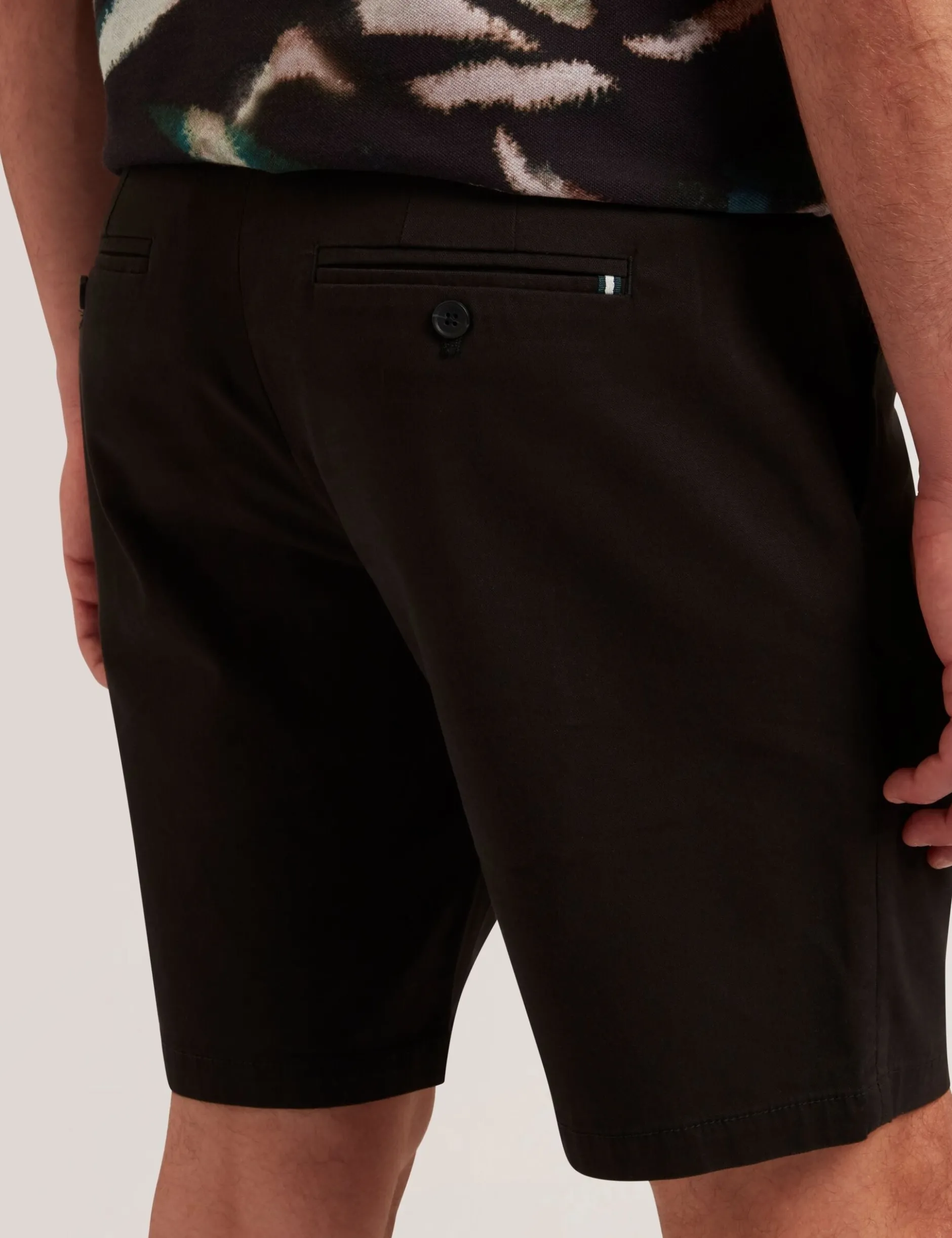 Chino-Shorts aus Baumwollmischgewebe mit regulärer Passform