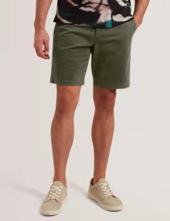 Chino-Shorts aus Baumwollmischgewebe mit regulärer Passform