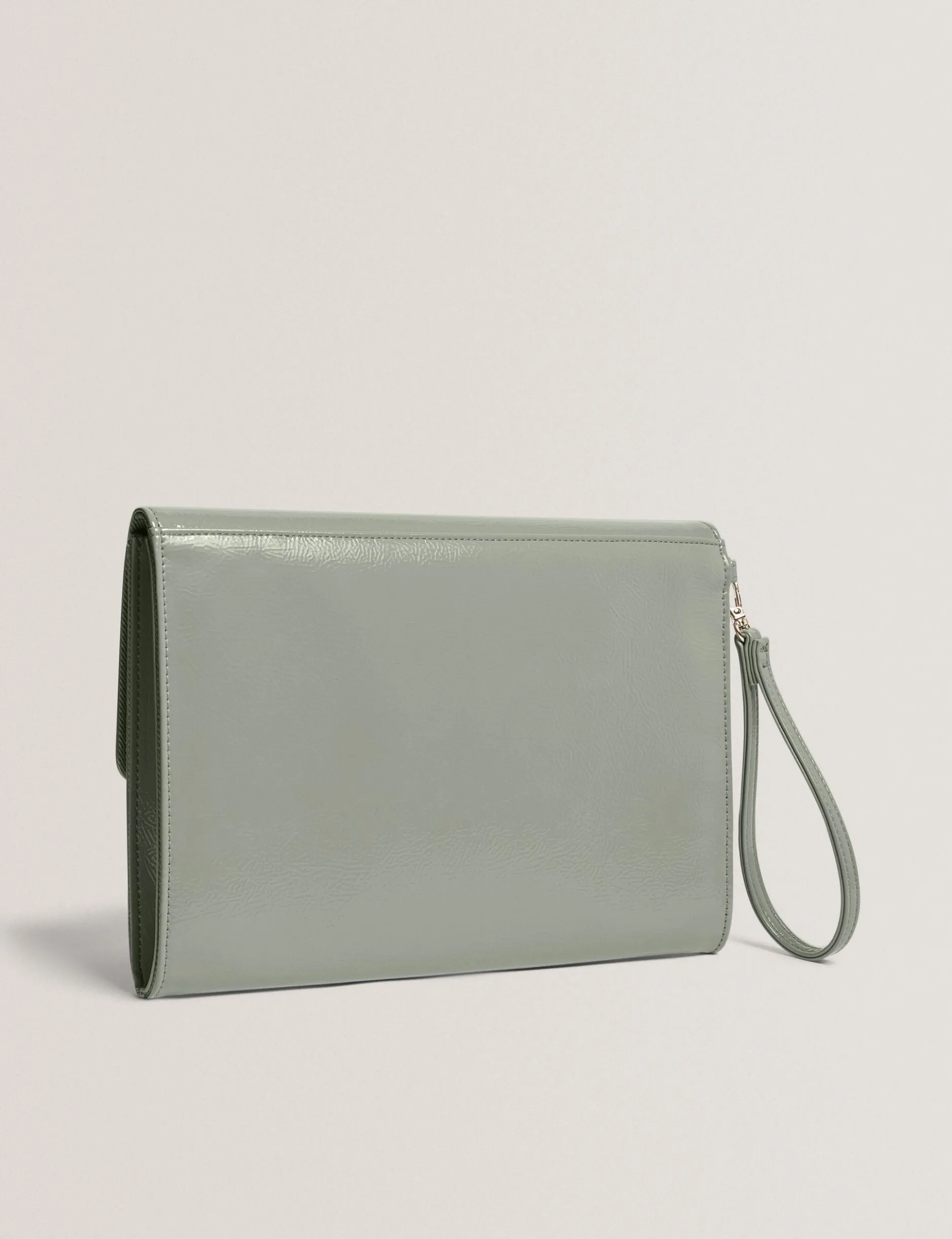 Clutch-Tasche aus Lacklederimitat