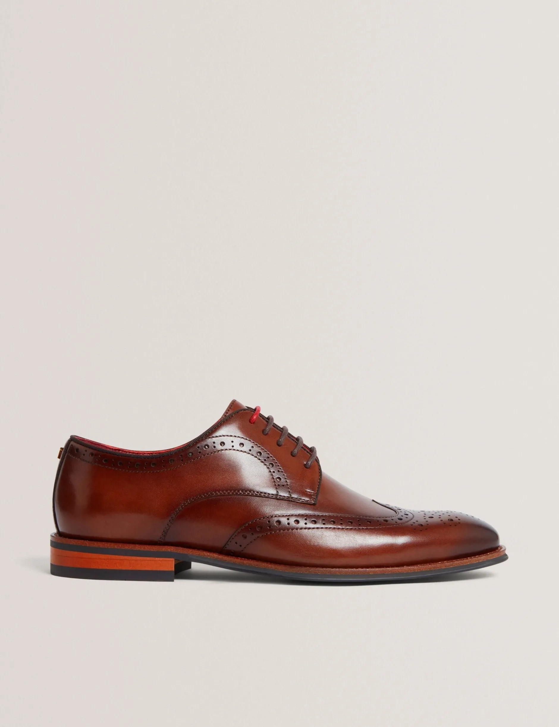 Derby-Brogue-Schuhe aus poliertem Leder