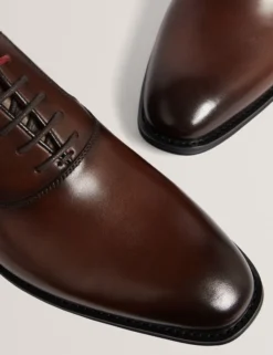 Derby-Schnürschuhe aus Glattleder