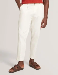 Elegante, schmal zulaufende Baumwoll-Stretchhose