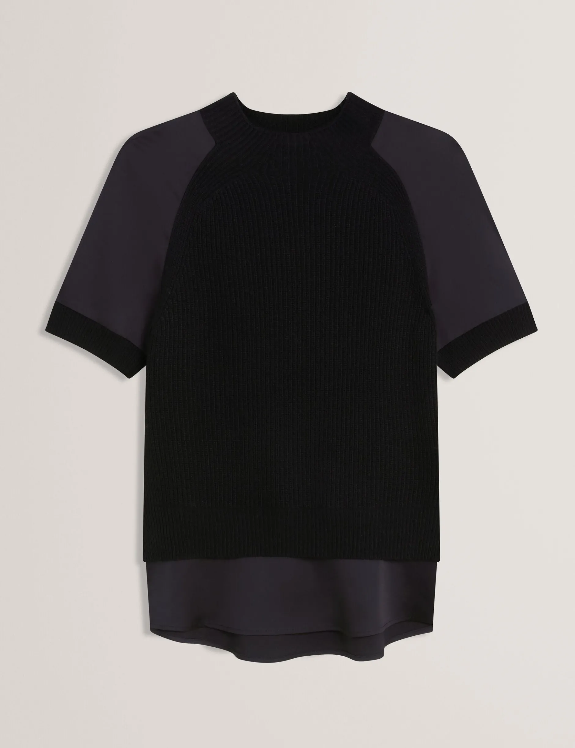 Grobstrick-Kurzarmshirt mit Hemdsaum