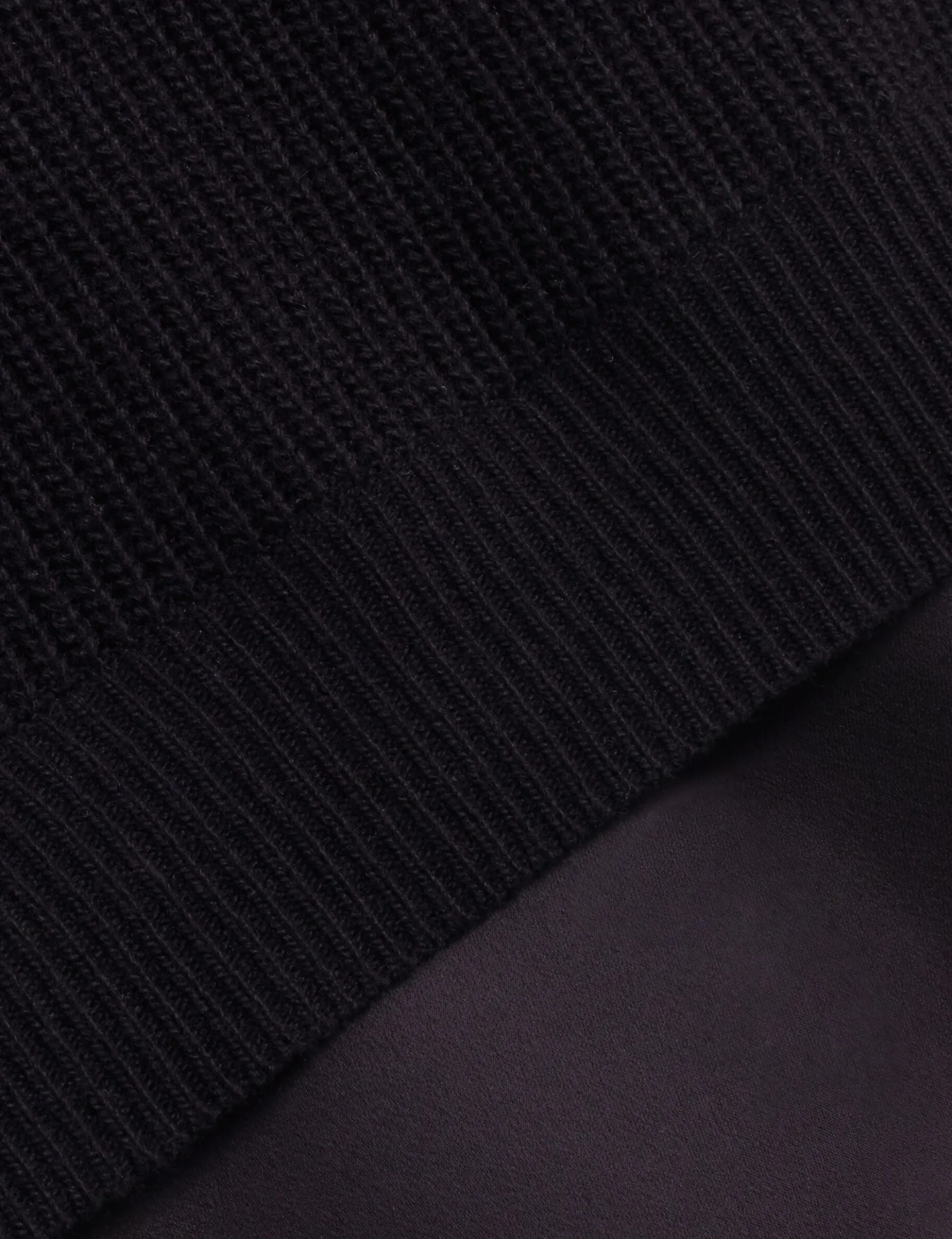 Grobstrick-Kurzarmshirt mit Hemdsaum