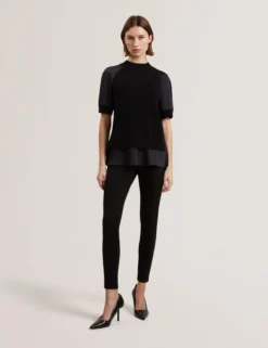 Grobstrick-Kurzarmshirt mit Hemdsaum