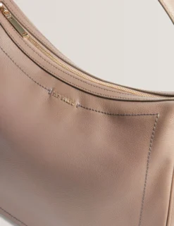 Große Hobo-Tasche aus Leder mit Gurtband