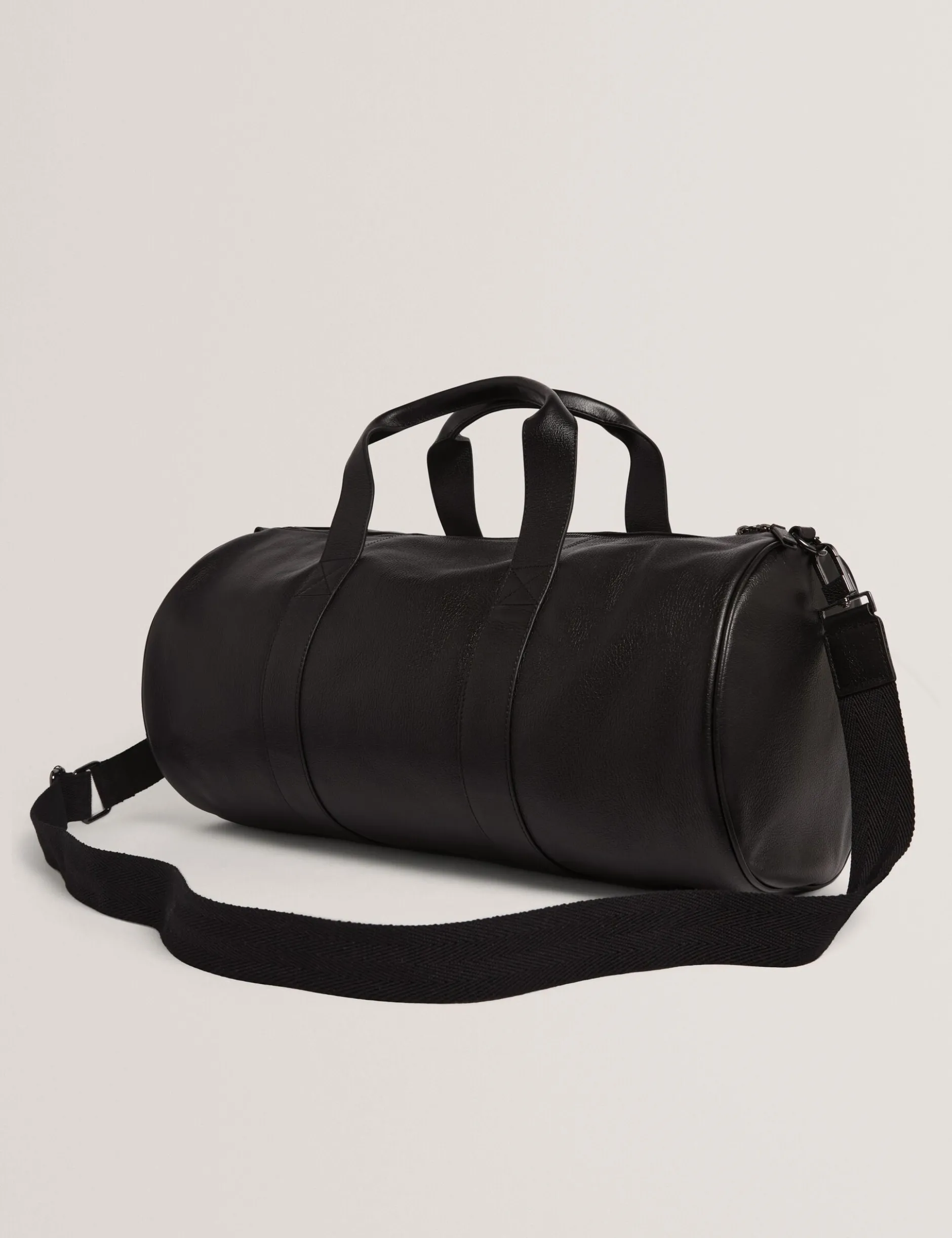 Große Reisetasche aus Leder fürs Wochenende