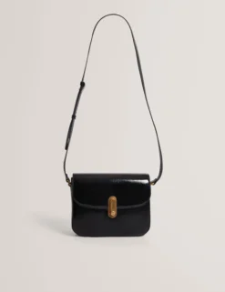 Henkeltasche aus geknittertem Leder mit Drehverschluss