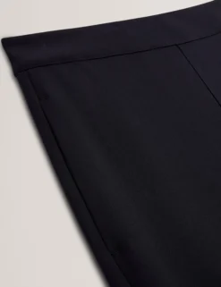 Hochtaillierte Schlupfhose mit weitem Bein