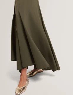 Jersey-Midikleid mit Einsätzen und kurzen Ärmeln