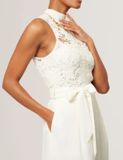 Jumpsuit mit Häkelspitze und weitem Bein