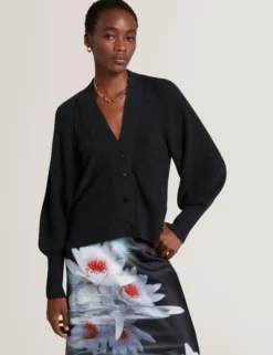 Kastenförmiger Strickcardigan aus Merinowolle mit V-Ausschnitt