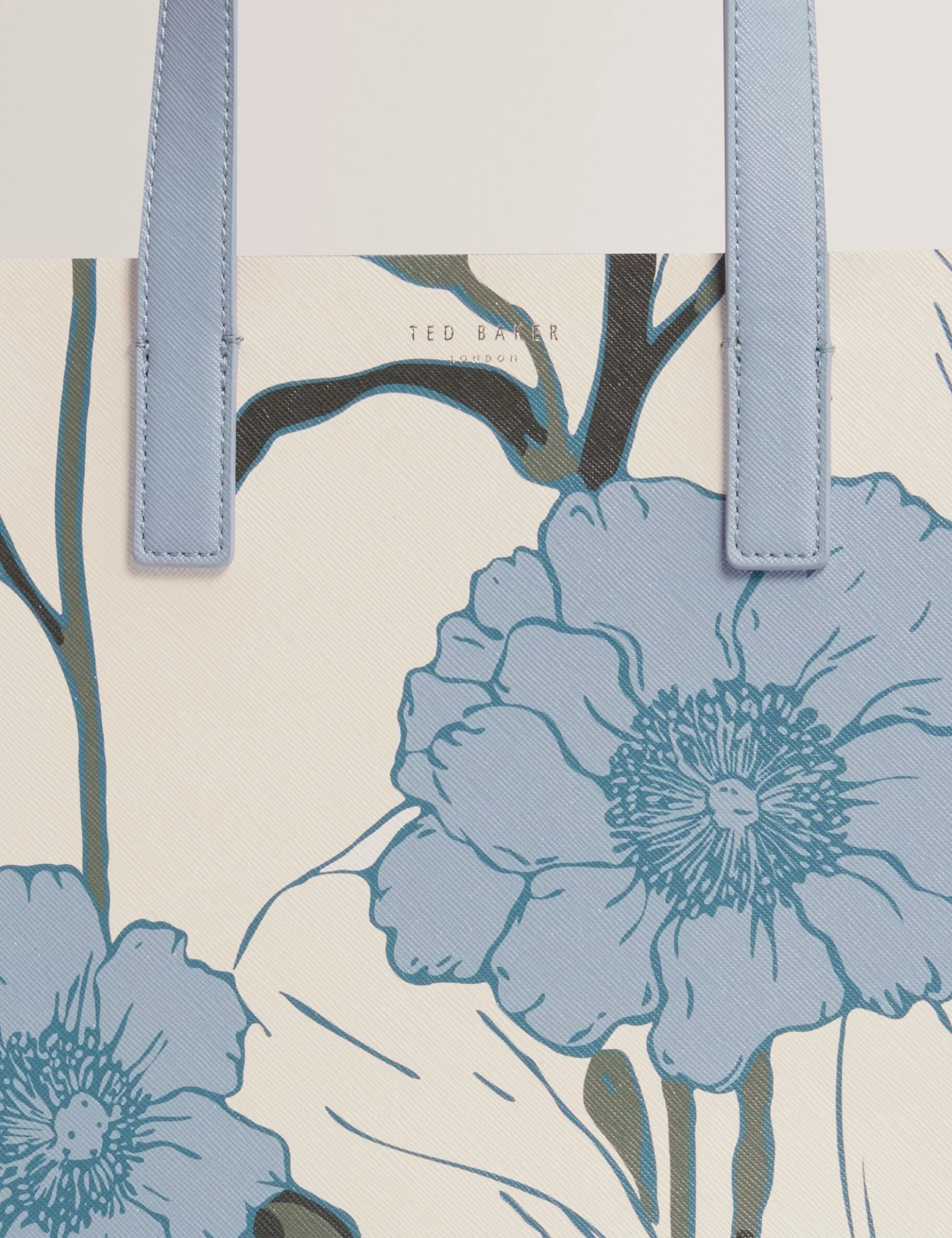 Kleine Tasche mit Blumenmuster