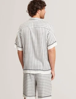 Kurzarmhemd mit Bordürenprint