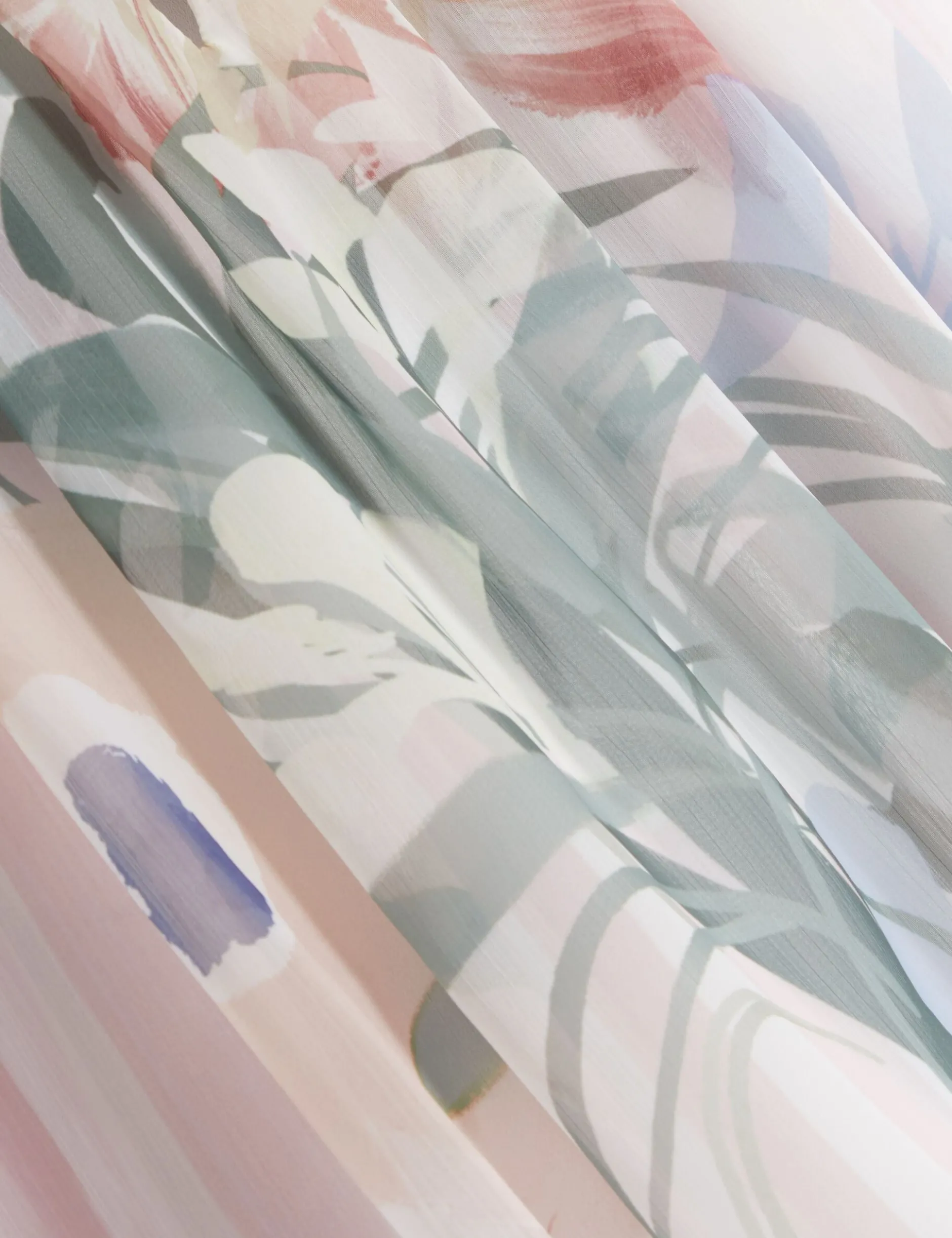 Kurzarm-Top mit Blumenmuster und Falten, Engelsmotiv
