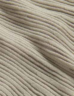 Langarm-Strickoberteil mit transparenten Details