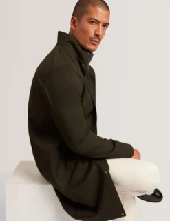 Lange Jacke mit Stehkragen und Futter