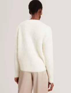 Lässiger Pullover aus gebürsteter Alpakawolle