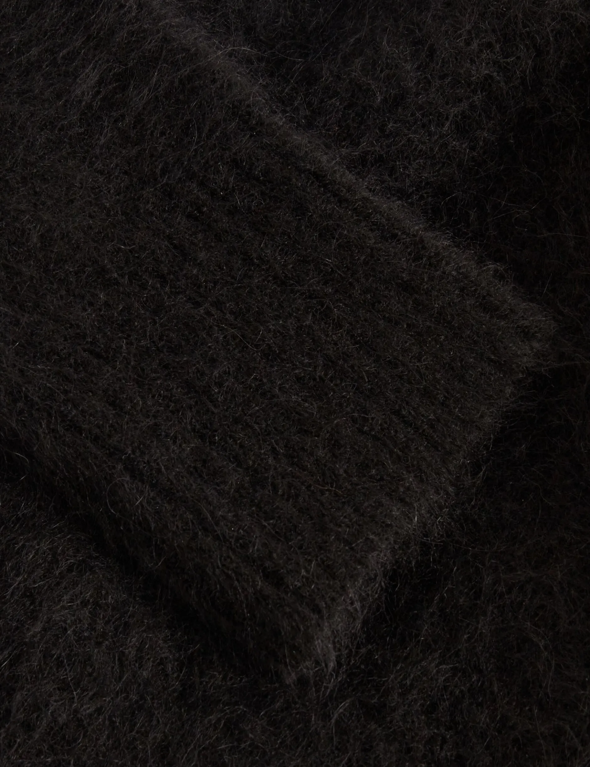 Lässiger Pullover aus gebürsteter Alpakawolle