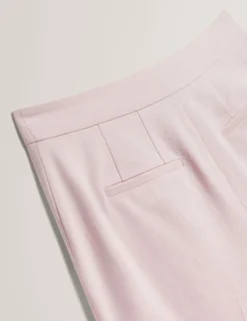 Maßgeschneiderte Palazzo-Hose mit weitem Bein
