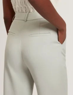 Maßgeschneiderte Schlaghose aus Twill