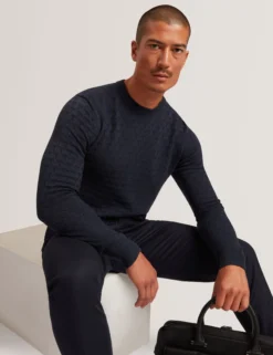 Marken-Pullover mit Rundhalsausschnitt und Struktur