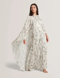 Maxikleid mit Blattprint und Umhang-Detail