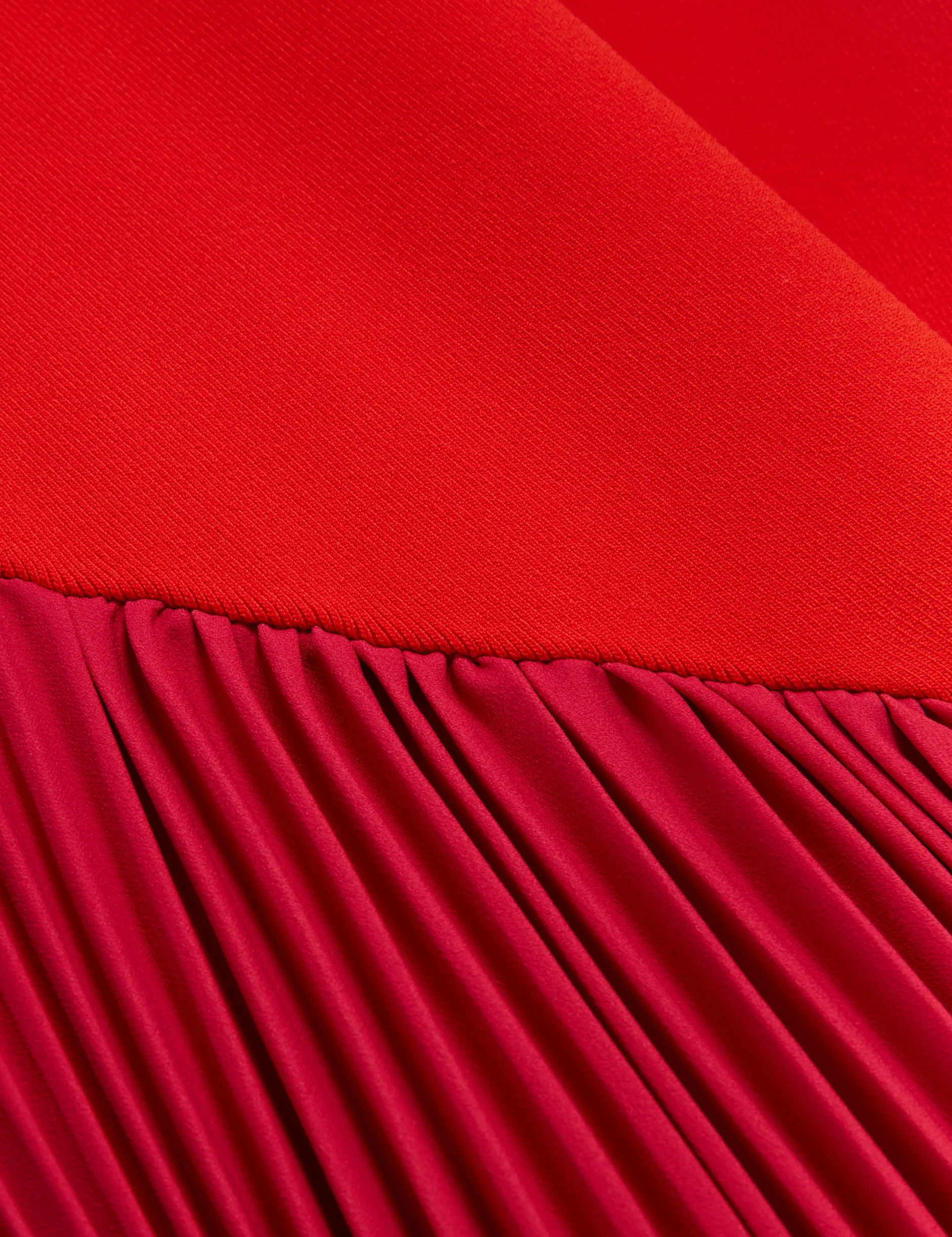 Midikleid mit Farbblock-Falten