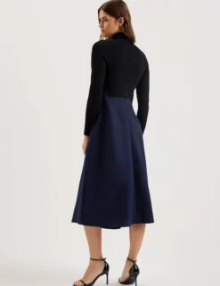 Midikleid mit Strickoberteil und Wickelrock