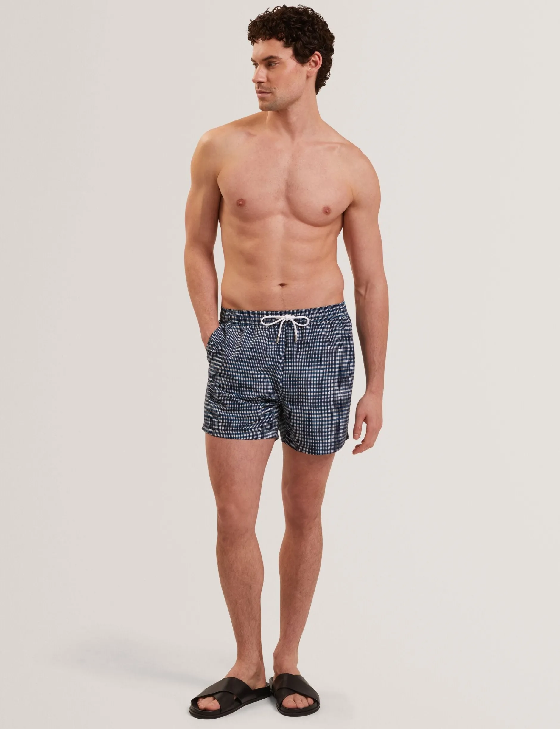 Mid-Length Badeshorts mit verschwommenem Karomuster