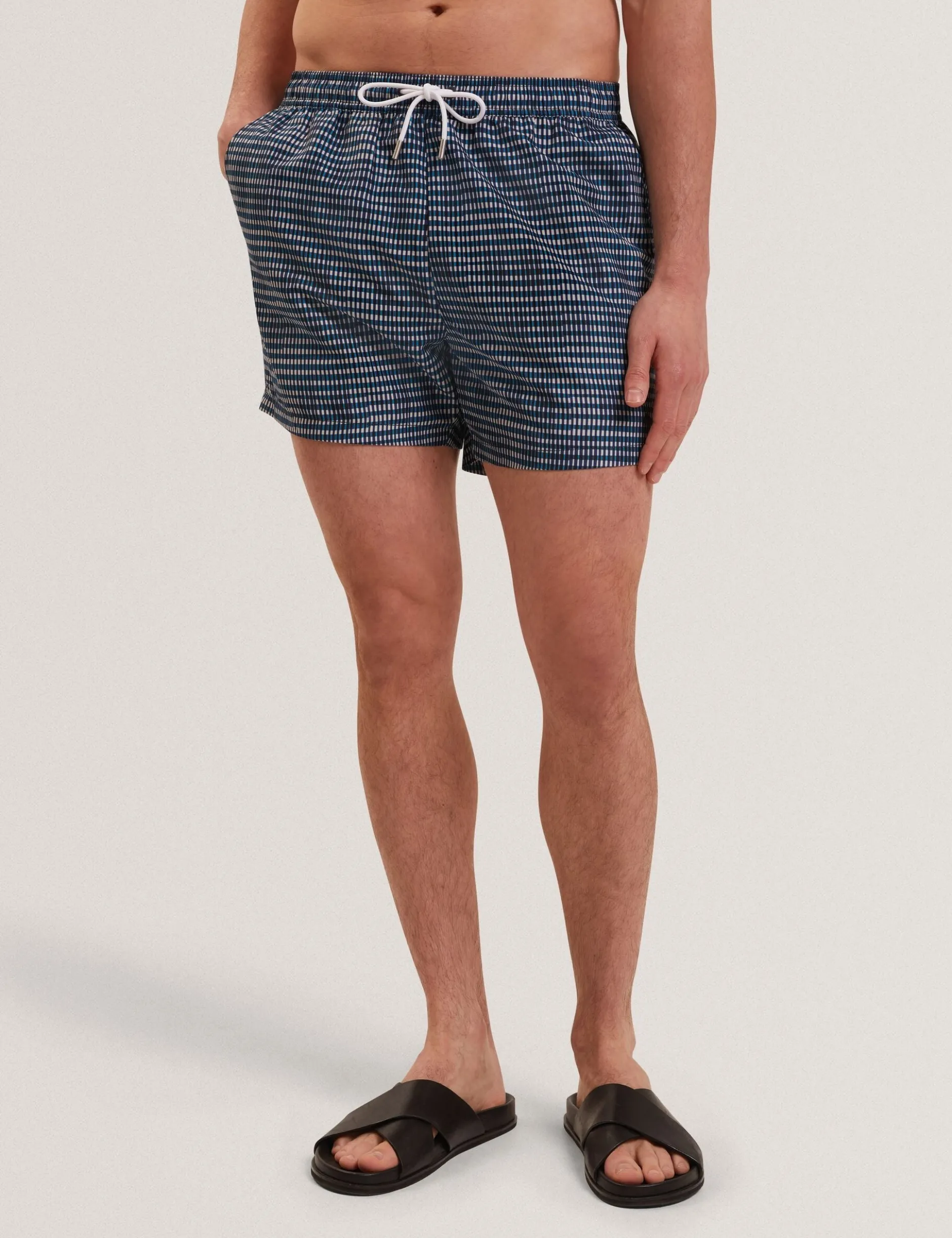Mid-Length Badeshorts mit verschwommenem Karomuster