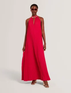 Neckholder-Maxikleid mit Falten und fließender Passform