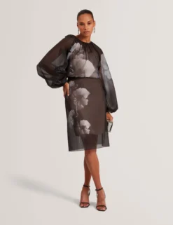 Organzabluse mit floralem Muster und langen Ärmeln