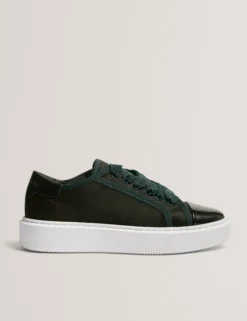 Plateau-Sneaker mit Satinband und Spitze