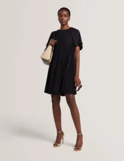 Plissiertes A-Linien-Minikleid mit kurzen Ärmeln