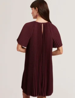Plissiertes A-Linien-Minikleid mit kurzen Ärmeln