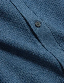 Polohemd aus strukturiertem Strick mit Knopfleiste