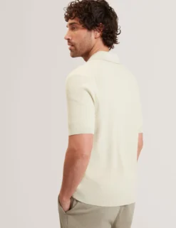 Poloshirt mit Rippstrick und offenem Halsausschnitt