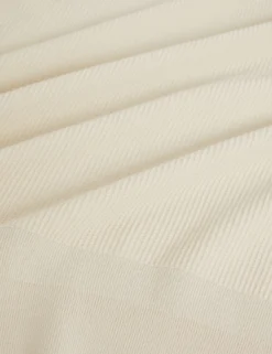 Poloshirt mit Rippstrick und offenem Halsausschnitt