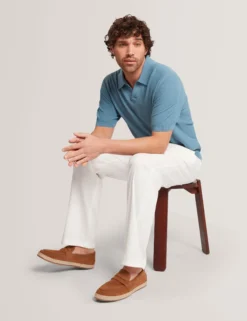 Poloshirt mit Rippstrick und offenem Halsausschnitt