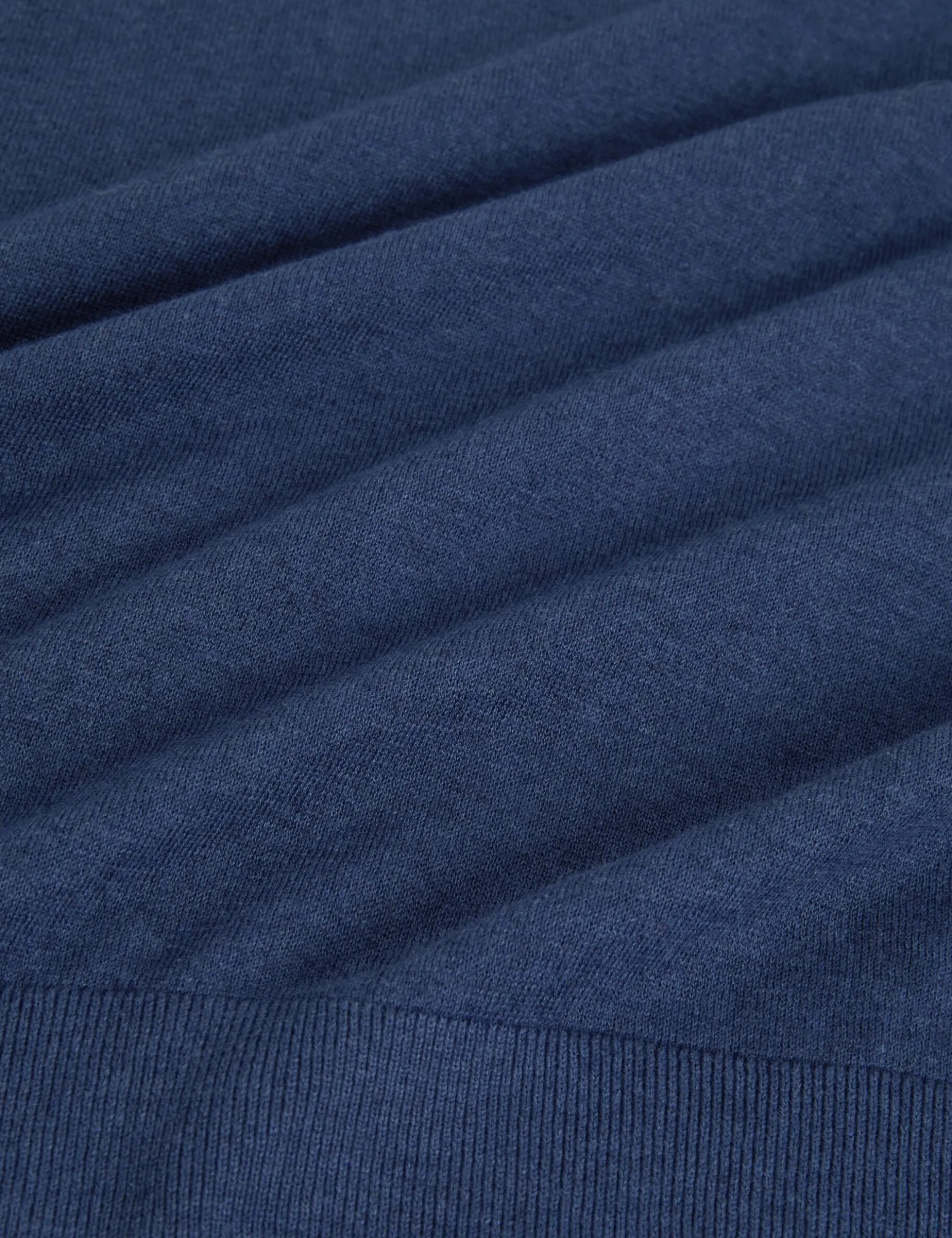 Pullover mit gerolltem Saum und Rundhalsausschnitt aus Leinenmischung