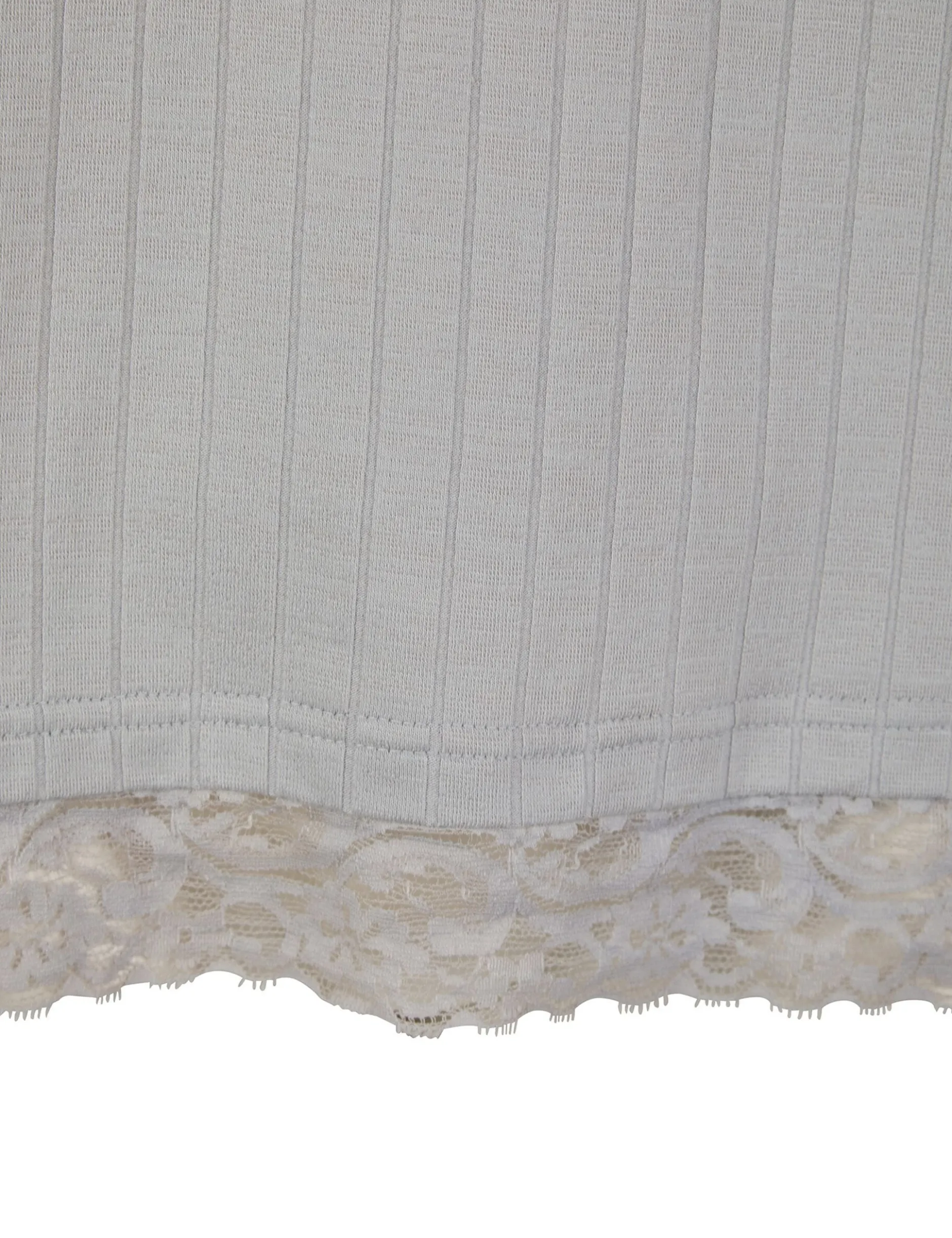 Pyjama-Set aus Jersey mit weitem Bein und Spitzenbesatz